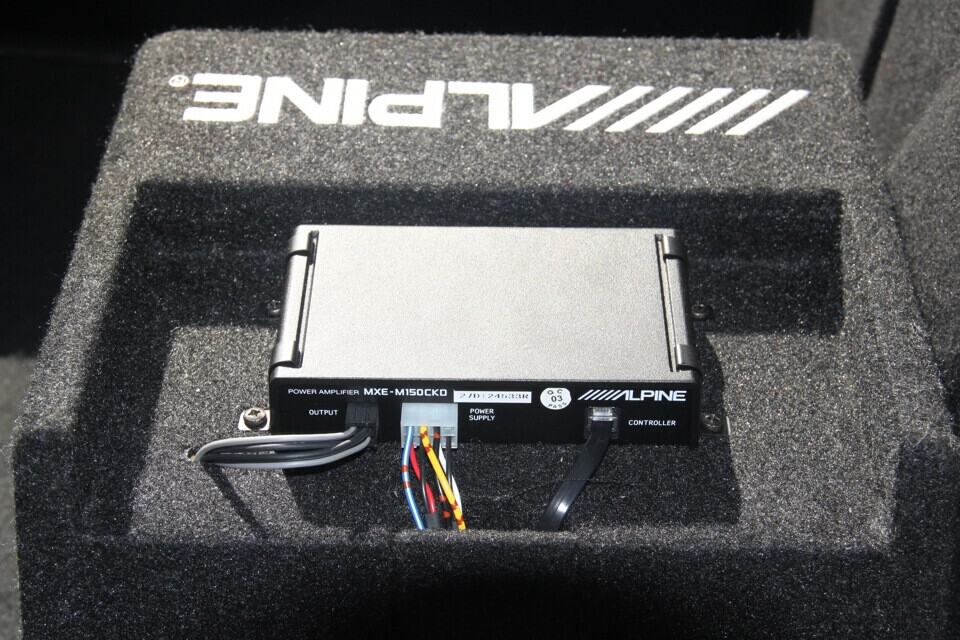 Aktiv-Subwoofer Alpine SWE-815